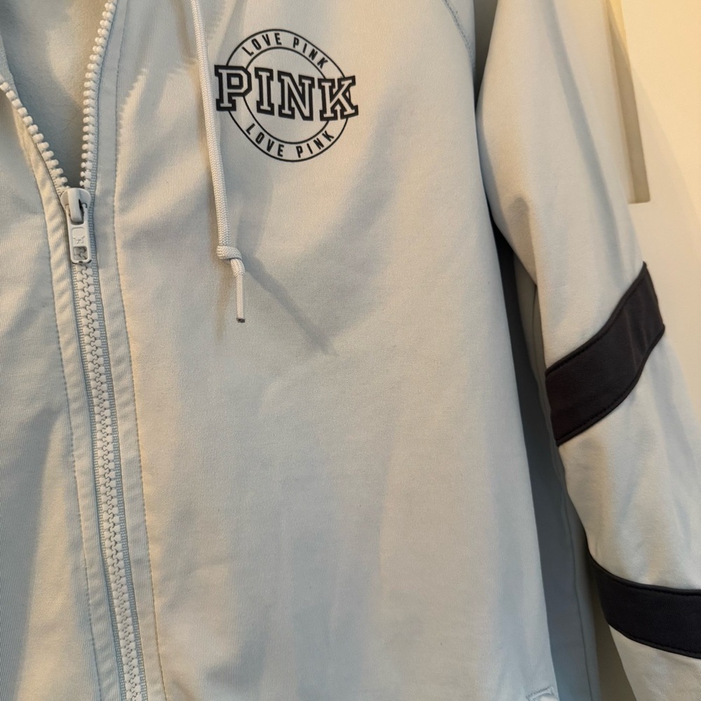 Victoria's Secret PINK Light Gray Zip-Up Jacket! Loose fit. - Picture 6 of 9